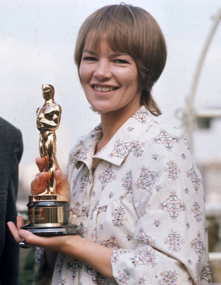 Muri Glenda Jackson, la estrella roja del cine britnico